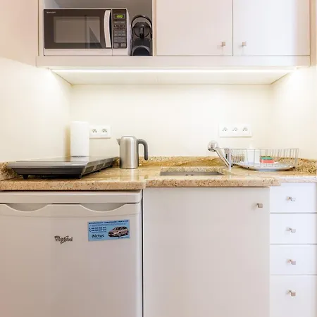 Victus Cosy Close To The By Renters